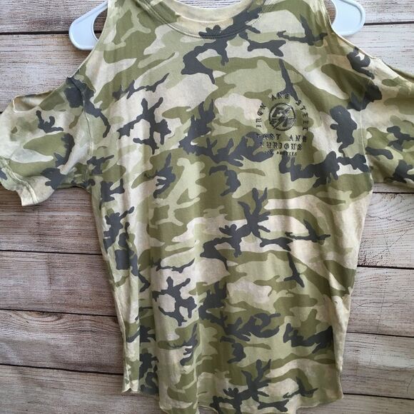 AFFLICTION FAST & FURIOUS GRAPHIC T-SHIRT IN CAMO PRINT - Picture 2 of 6